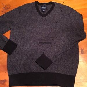 🦅 American Eagle classic size S charcoal sweater